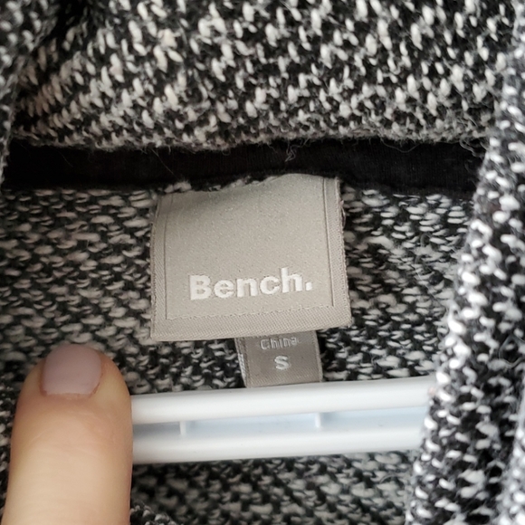 Sweater - Picture 2 of 4